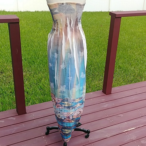 Lapis Halter Top Maxi Dress. - Picture 3 of 6